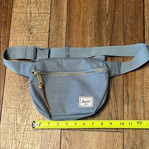 Herschel supply co. 15 hip pack